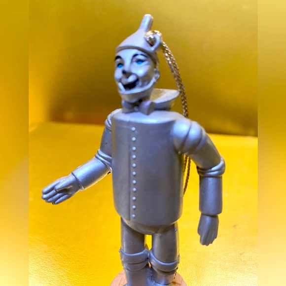 WIZARD OF OZ VINTAGE 1987 TIN MAN PVC ORNAMENT TURNER 1939 LOEWS REN. 1966 MGM - Picture 2 of 10